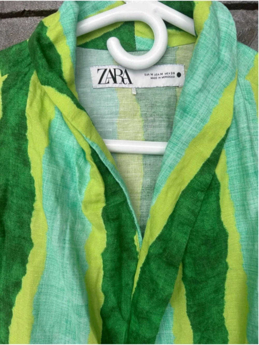 Zara Striped Linen Blend Two-Piece Set Top: Medium | Pants: Small